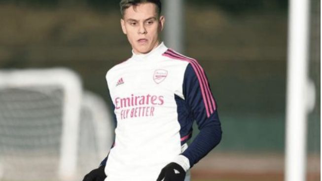 Leandro Trossard Resmi Berseragam Arsenal